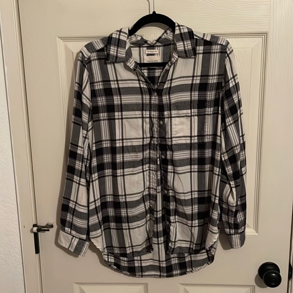 American Eagle Outfitters Tops - American Eagle Flannel. Size M.